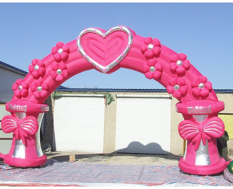 石台粉色婚庆拱门